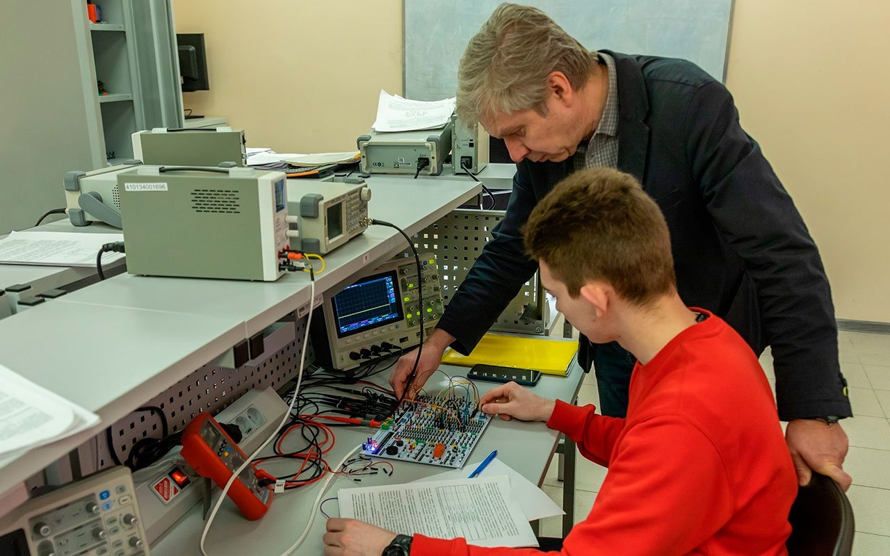 Открыт прием заявок на конкурс на лучшую лабораторную работу